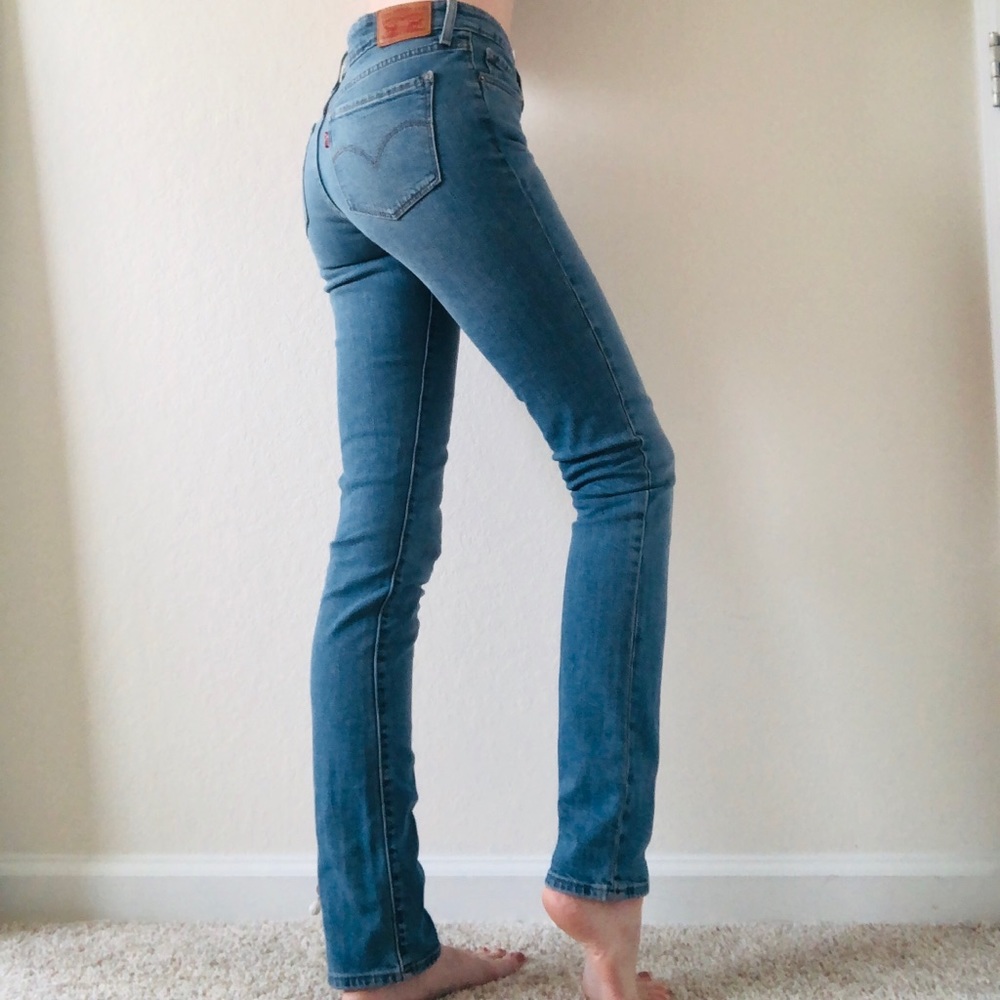 Levi’s 712 Slim Women’s Jeans